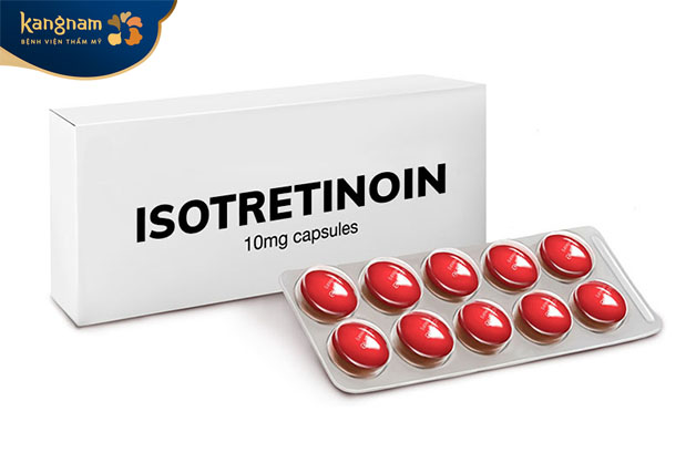 Isotretinoin giúp điều trị mụn nhọt trên mặt 