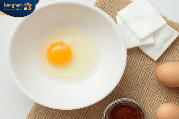 Trứng gà chứa protein giúp bạn làm sạch da