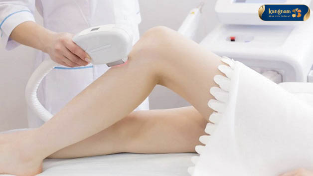Quy trình triệt lông chân tại spa tiêu chuẩn, đảm bảo an toàn