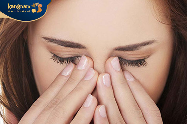 Khóe mắt bị ngứa không phải là tình trạng bệnh lý