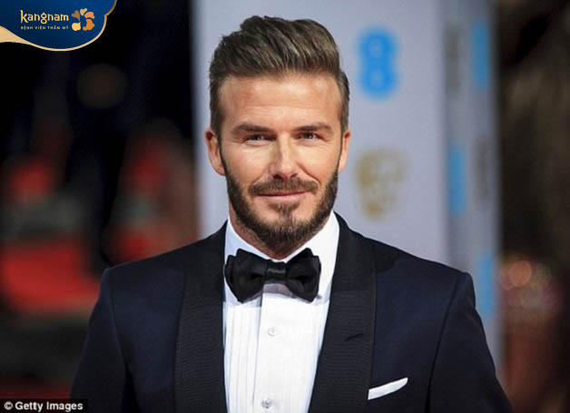 Cầu thủ bóng đá David Beckham có vẻ ngoài quyến rũ