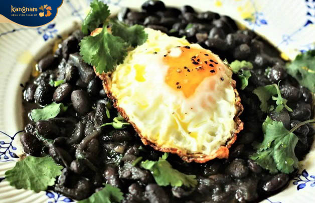 Thực phẩm giảm cân tốt không thể bỏ qua trứng và đậu đen