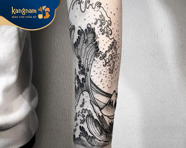 Tattoo sóng nước ở cánh tay siêu đẹp và ấn tượng