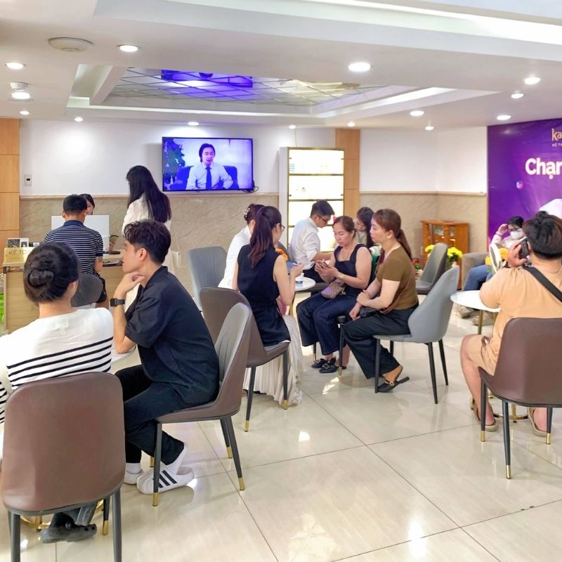 Thuận tiện cho khách hàng đến làm đẹp