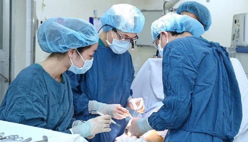 Phẫu thuật áp dụng với trường hợp sẹo lồi to, diện rộng