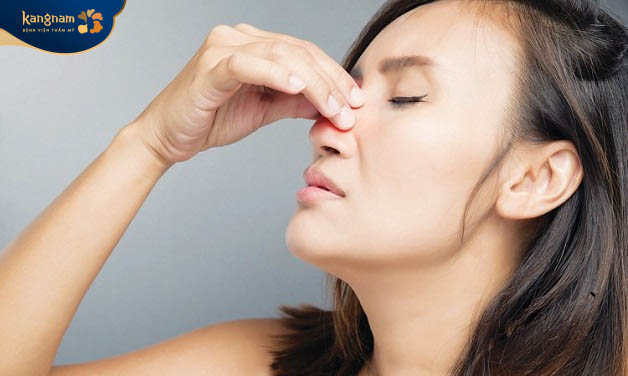 Những người bị viêm mũi dị ứng có thể nâng mũi