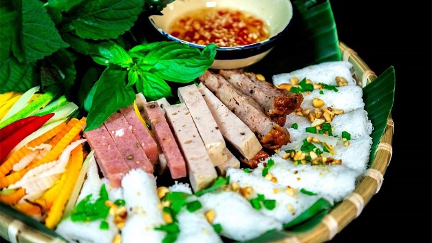 Bánh hỏi heo quay đặc sản nổi tiếng tại Cần Thơ