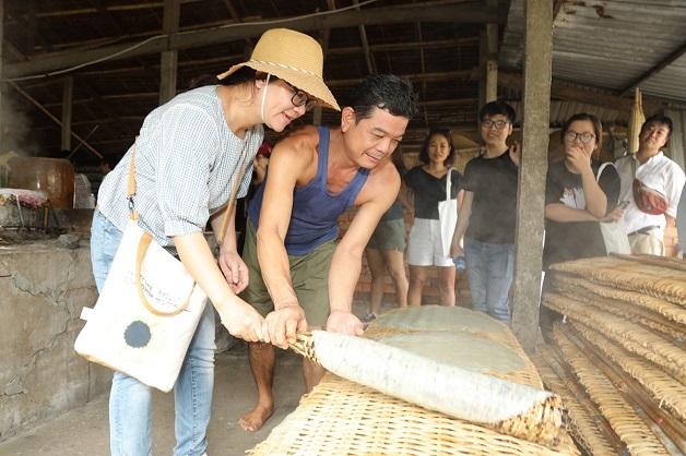 Lò hủ tiếu là một trong những làng nghề truyền thống nổi tiếng nhất của thành phố Cần Thơ