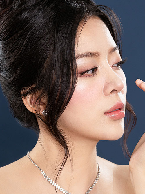 Ms.Phan Thị May Khách hàng sử dụng dịch vụ chỉnh hàm hô, hạ gò má, nâng mũi, bấm mí, cấy mỡ