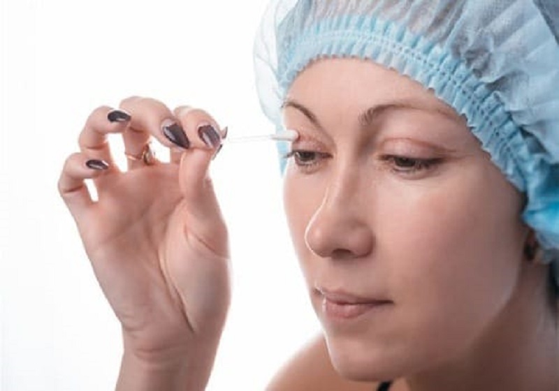 Vẫn nên vệ sinh mí mắt sạch sẽ