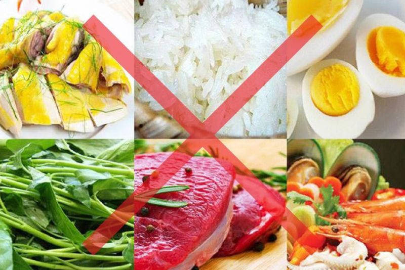 Tránh thịt bò, thịt gà, xôi, rau muống.... sau nâng mũi để hạn chế sẹo thâm, vết thương sậm màu