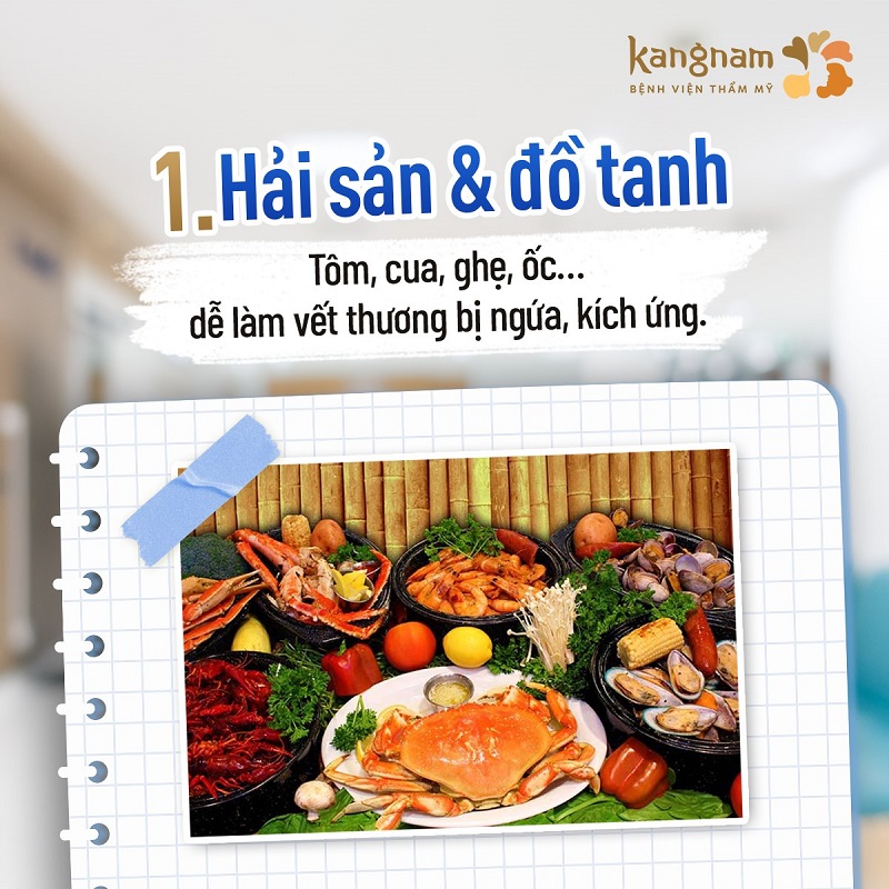 Tránh các thực phẩm cay nóng, gây kích ứng thay vào đó hay ăn nhiều rau xanh, trái cây