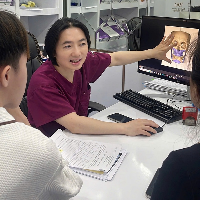 Dr. Richard Huy bác sĩ phẫu thuật nổi tiếng hiện nay