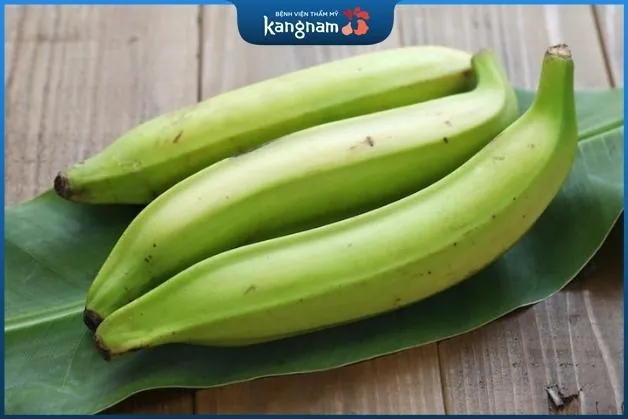 cách trị mụn thịt ở cổ bằng chuối xanh