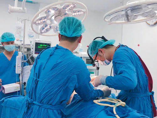 chi phí phẫu thuật cắt bỏ sẹo lồi