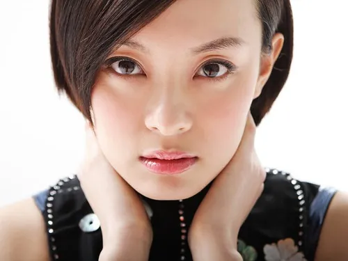 Phụ nữ cằm ngắn tướng số không được tốt, vận mệnh nhiều khó khăn