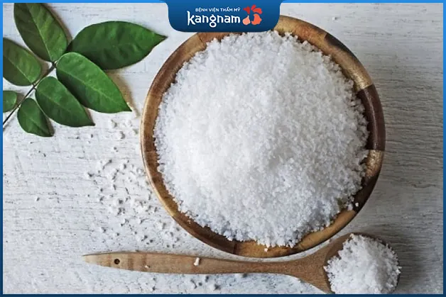 Cách làm mặt thon gon bằng muối hiệu quả