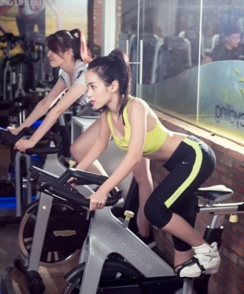 mông chảy xệ phải làm sao