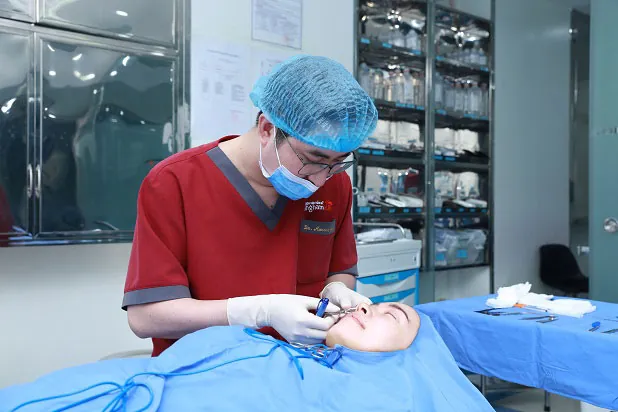 Kỹ thuật viên tay nghề cao