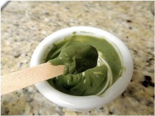 cách làm trắng da bằng lá trầu không