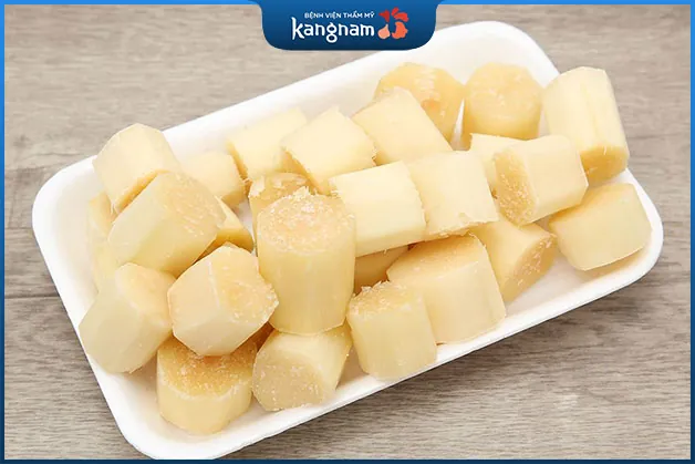 Sử dụng bã mía để lấy sạch cao răng