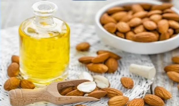 Dầu hạnh nhân kết hợp cùng vitamin e giúp giảm thâm mắt sau vài lần sử dụng