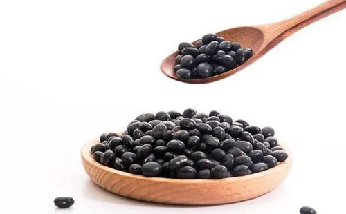 cách chữa rụng tóc lâu năm bằng đậu đen