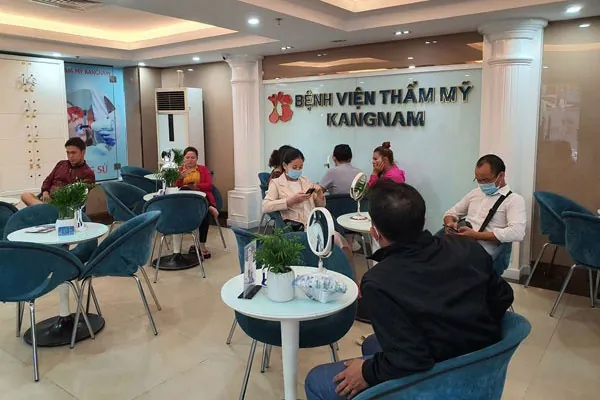 địa chỉ xăm môi