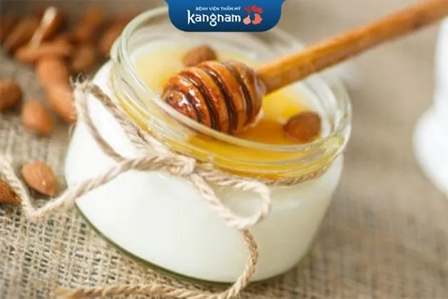 Sữa chua có chứa thành phần kháng khuẩn cao, bổ sung cho da những dưỡng chất cần thiết