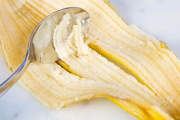 Dùng chuối chín trị mụn u thịt thừa tại nhà