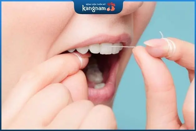 Bạn hãy luôn chú ý chăm sóc sức khỏe răng miệng