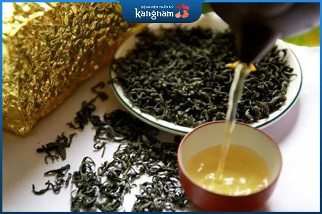 Điều trị bằng bã chè khô