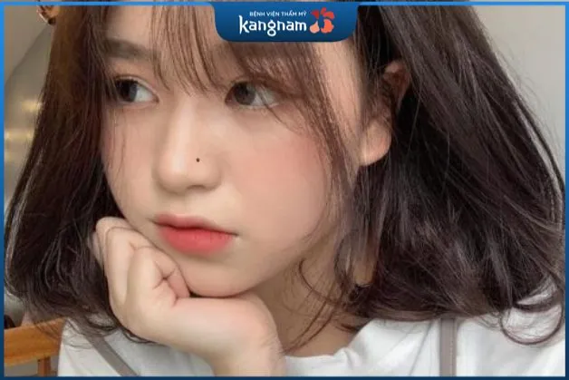 Phụ nữ có nốt ruồi cánh mũi thường không giỏi giao tiếp