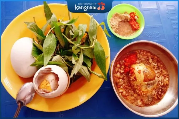 Bạn nên trứng vịt lộn vào buổi sáng là tốt nhất