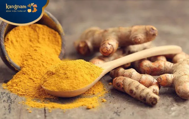 Nghệ tươi có đặc tính kháng viêm, diệt khuẩn vô cùng hữu hiệu