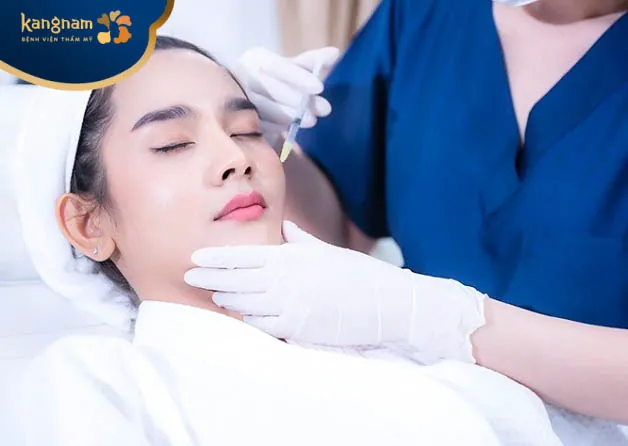 Tiêm botox về bị sưng có sao không?