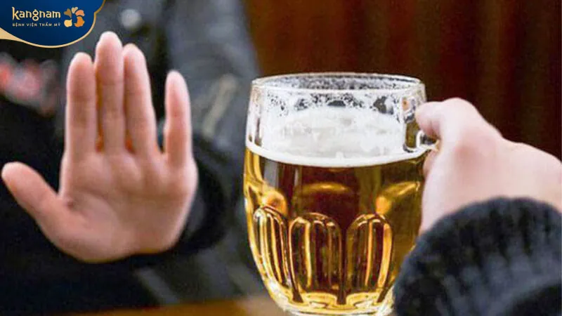 Trước khi tiêm filler 2 ngày bạn không nên sử dụng đồ uống có cồn