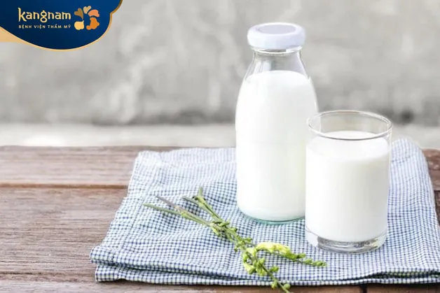 Sữa bò còn khiến cơ thể tăng chỉ số insulin đột ngột