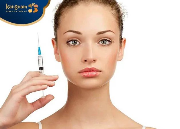 Dysport hoặc Xeomin trong botox có thể khiến người tiêm lần đầu bị đau đầu