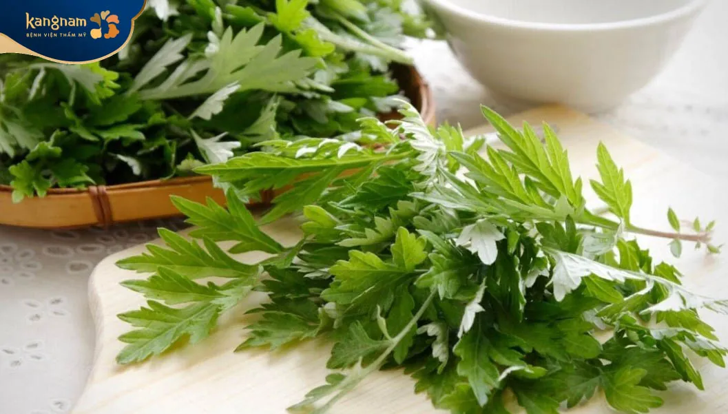 Chườm ngải cứu trị sẹo lồi