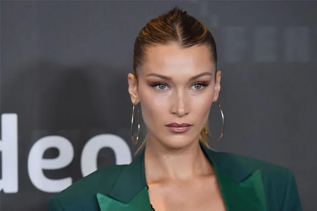 Siêu mẫu Bella Hadid