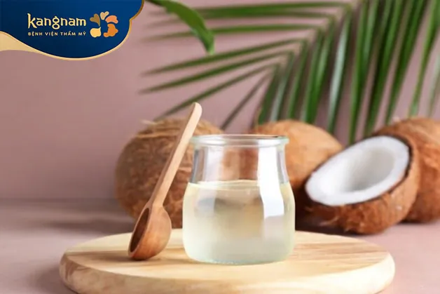 Dùng dầu dừa loại bỏ thâm vùng kín