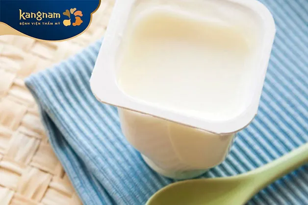 Sữa chua có đường thường chứa lượng đường và calo cao