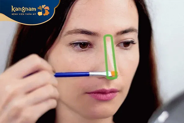 Trang điểm khắc phục mũi to