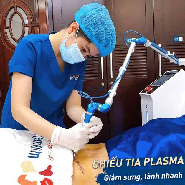Chiếu plasma giảm sưng, lành nhanh sau phẫu thuật