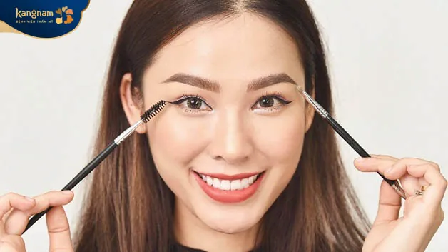 Hướng dẫn định hình dáng lông mày lá liễu