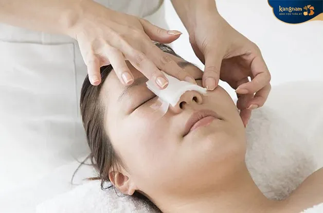 Khách hàng nên chăm sóc, vệ sinh mũi hàng ngày sau nâng