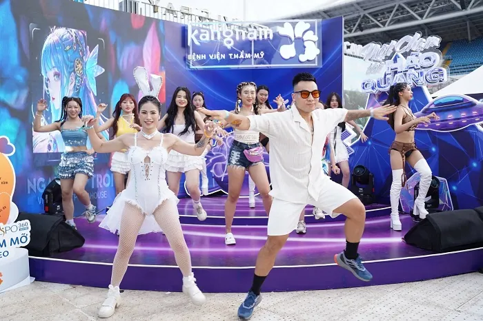 Hoạt động nhảy flashmob cùng Toki Family để nhận được những phần quà hấp dẫn