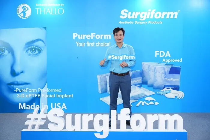 Bác sĩ Lucas Hoàng thường xuyên tham gia sự kiện, hội nghị về thẩm mỹ