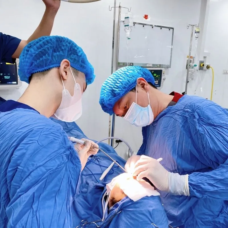 Phòng phẫu thuật khép kín, đạt chuẩn an toàn